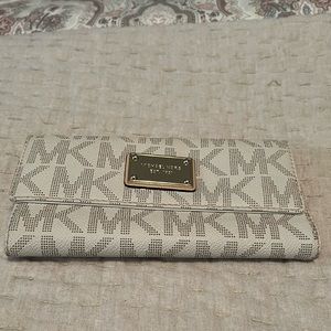 Michael Kors trifold Wallet